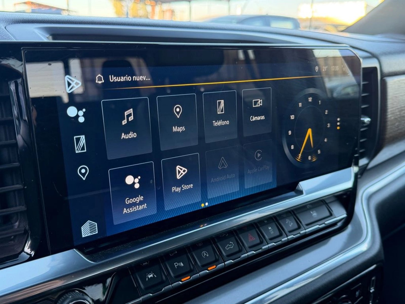 CHEVROLET SILVERADO 3.0 HIGH COUNTRY 2023 - Imagen 13 de 20