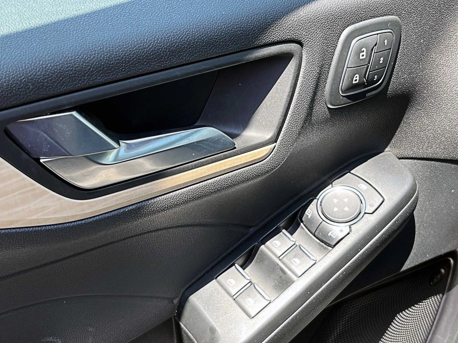 FORD ESCAPE 2.0 TITANIUM AWD AT 5P 2023 - Imagen 10 de 18