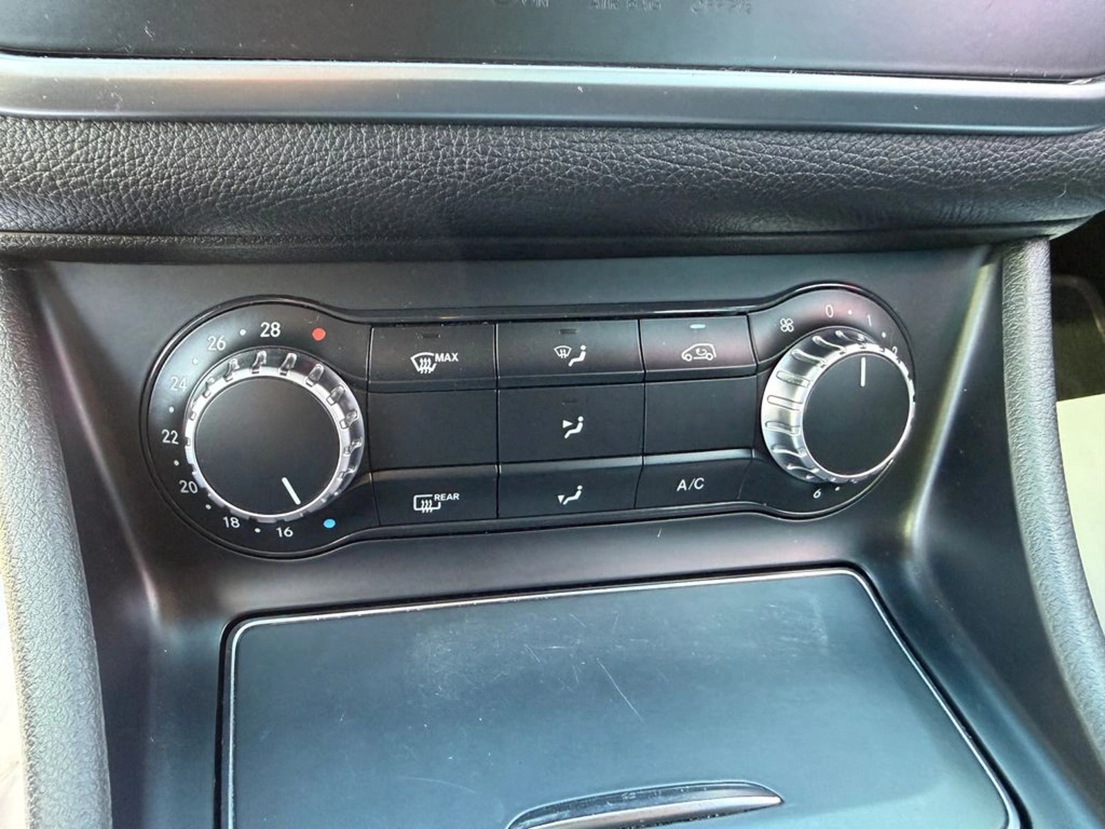 Mercedes-Benz CLA 220 2.1 DIESEL 4X2 AT 4P 2018 - Imagen 16 de 18