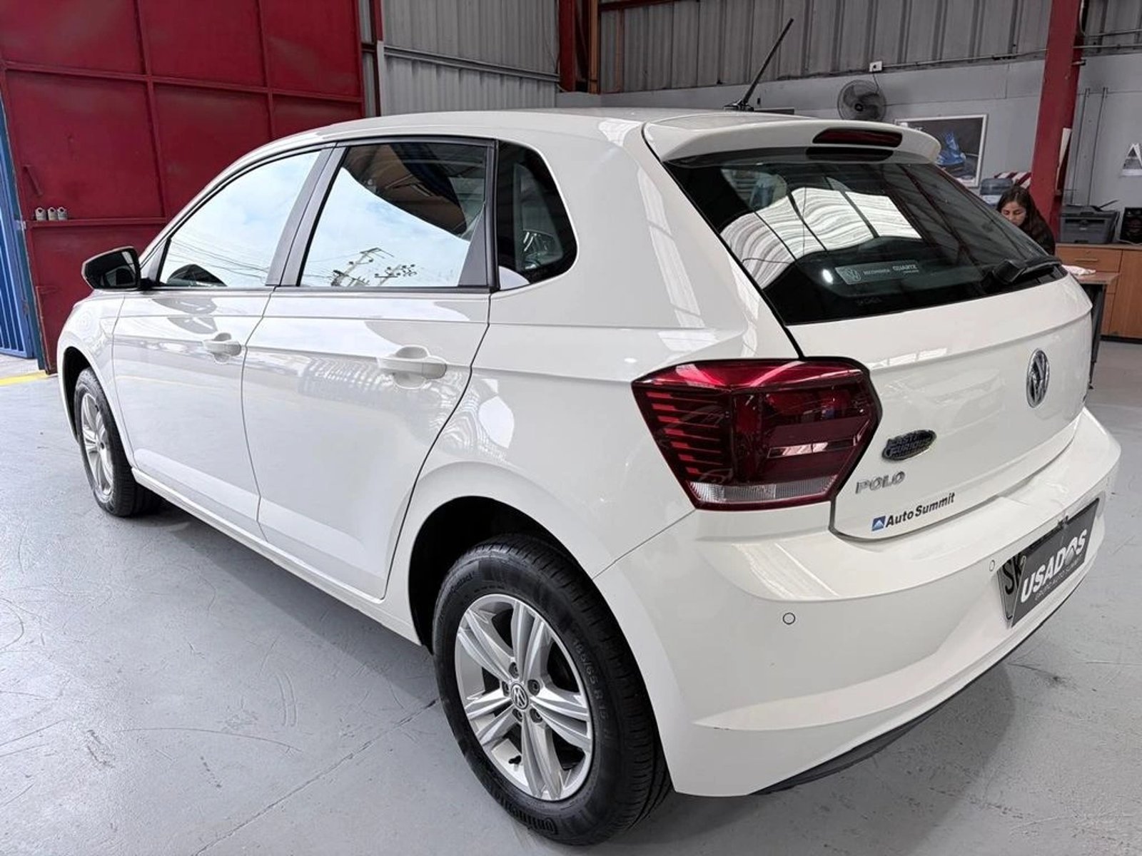VOLKSWAGEN POLO 1.6 COMFORTLINE 4X2 HB MT 5P 2023 - Imagen 6 de 16
