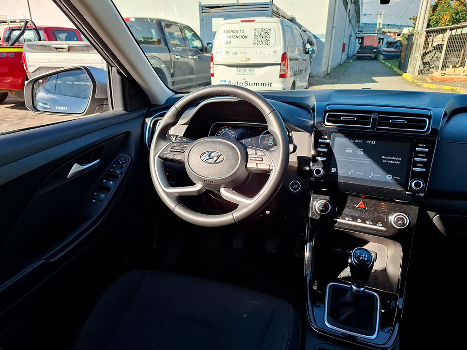Hyundai CRETA 1.5 SU2ID DESIGN MT 2024 - Imagen 10 de 20