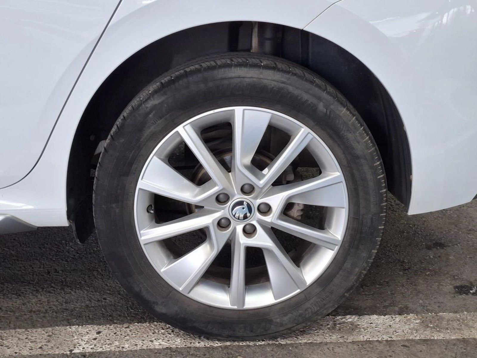 Skoda KAMIQ 1.5 TSI STYLE 4X2 AT 5P 2022 - Imagen 11 de 20