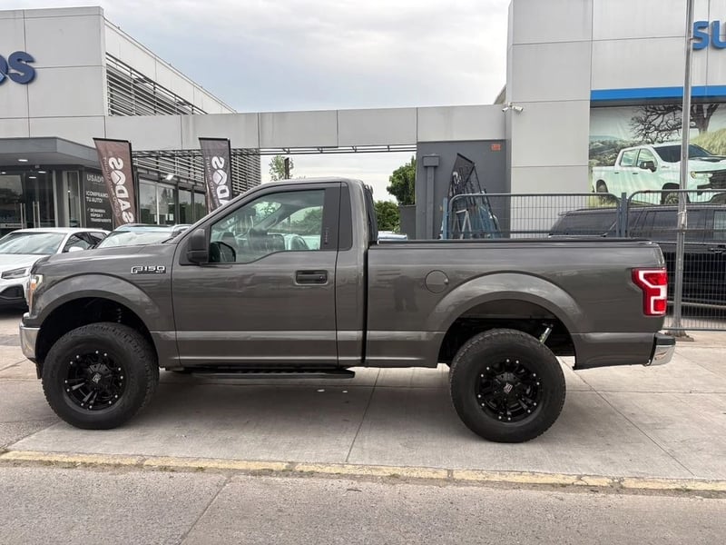 Ford F-150 3.3 CC XLT AT 2020 - Imagen 3 de 10