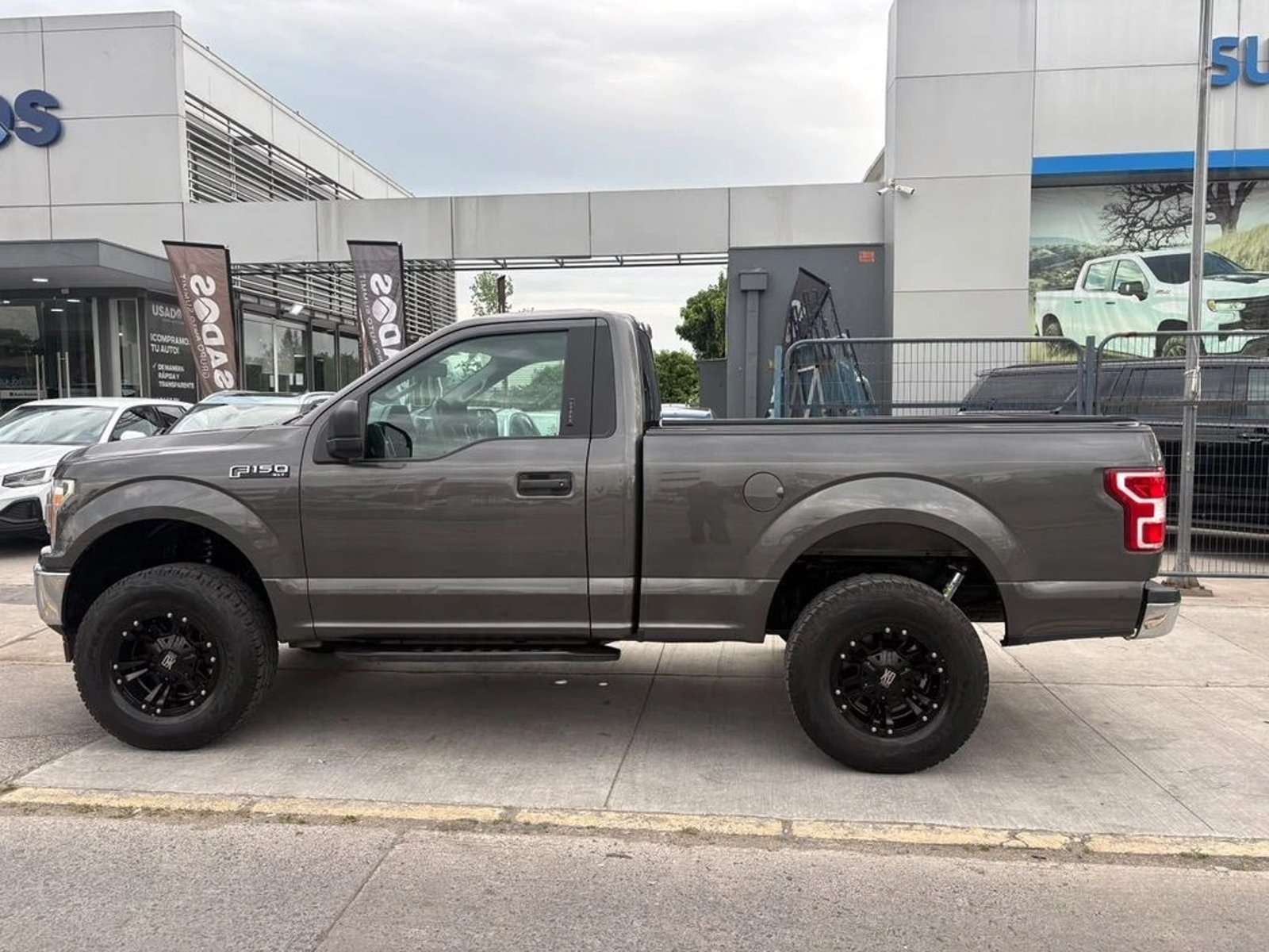 Ford F-150 3.3 CC XLT AT 2020 - Foto 3 de 10