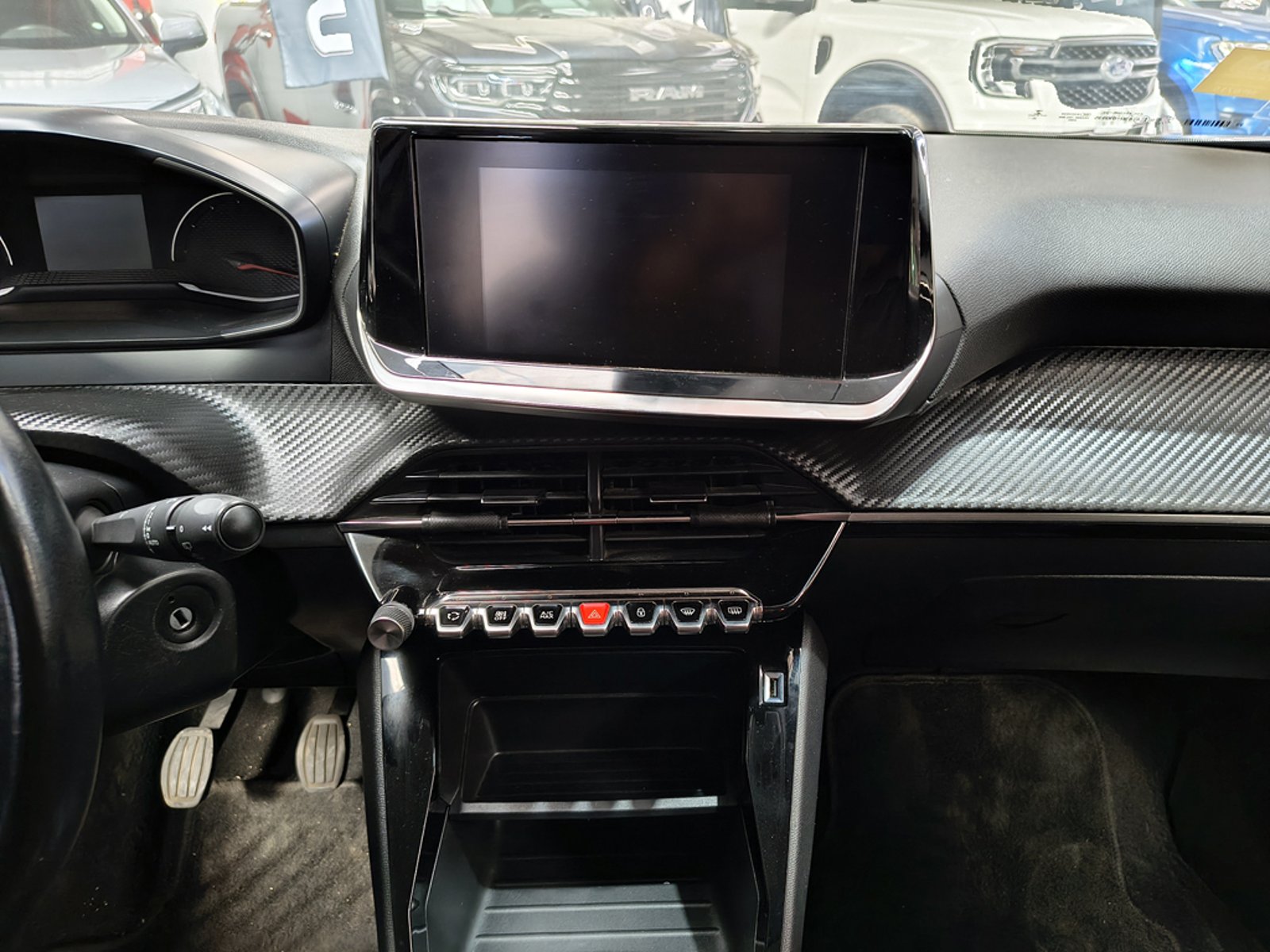 PEUGEOT 2008 BLUEHDI 100 TM 1.5 C/CADENA 2021 - Imagen 16 de 19