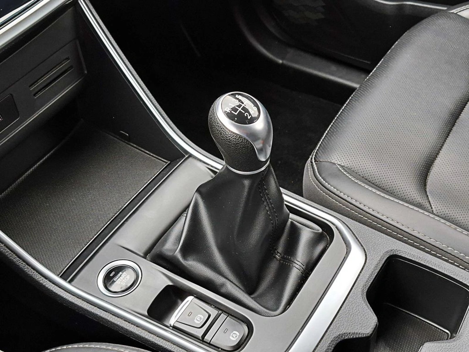 JAC JS8 1.5 LUXURY MT 2023 - Imagen 18 de 18