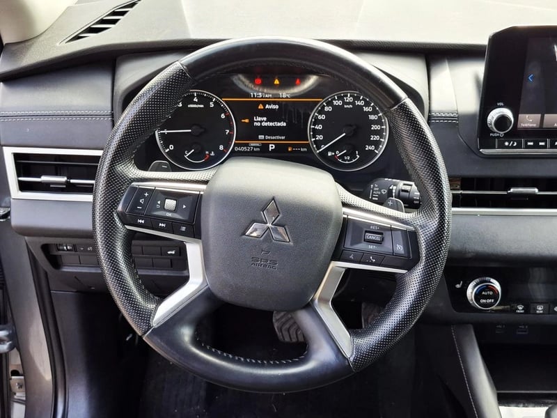Mitsubishi OUTLANDER 2.5 2022 - Imagen 17 de 20