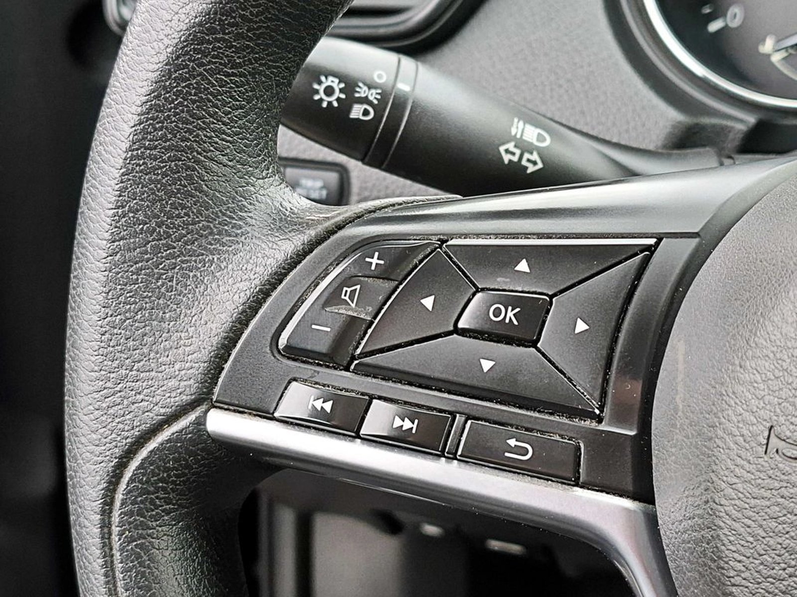 Nissan X-TRAIL 2.5 SENSE AT 2018 - Imagen 12 de 16