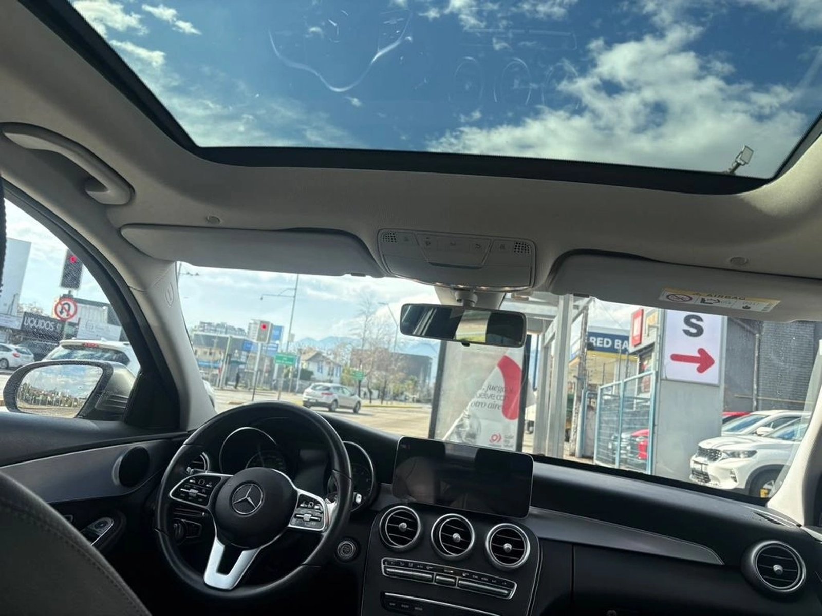 Mercedes-Benz 200 1.5 FL 4X2 AT 4P 2019 - Imagen 10 de 12