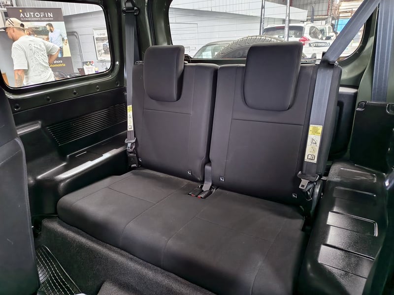 Suzuki JIMNY GL 1.5 2023 - Imagen 12 de 18