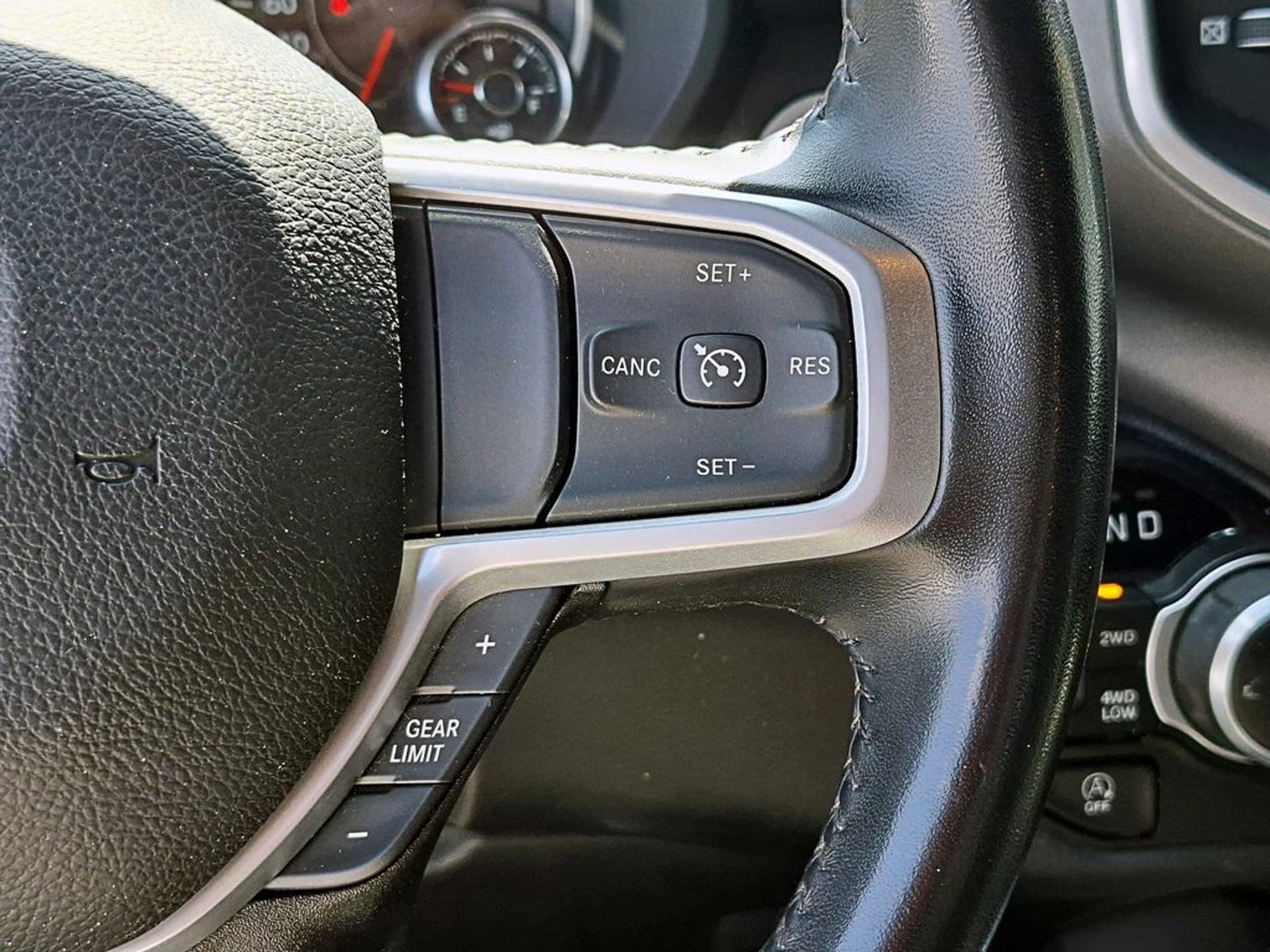 RAM 1500 3.6 BIG HORN 4X4 CREW CAB E-TORQUE AT 4P 2023 - Imagen 14 de 18