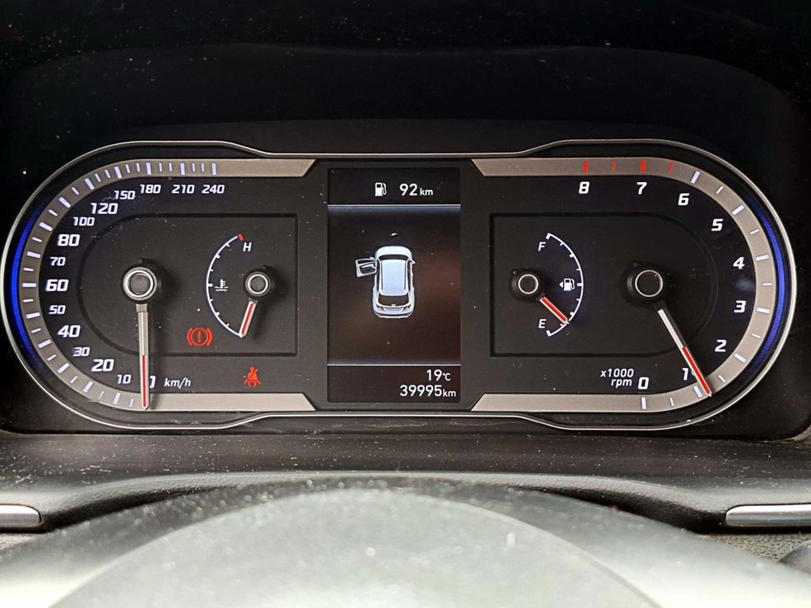 Hyundai TUCSON 2.0 NX4 PLUS 4X2 MT 5P 2022 - Imagen 10 de 12