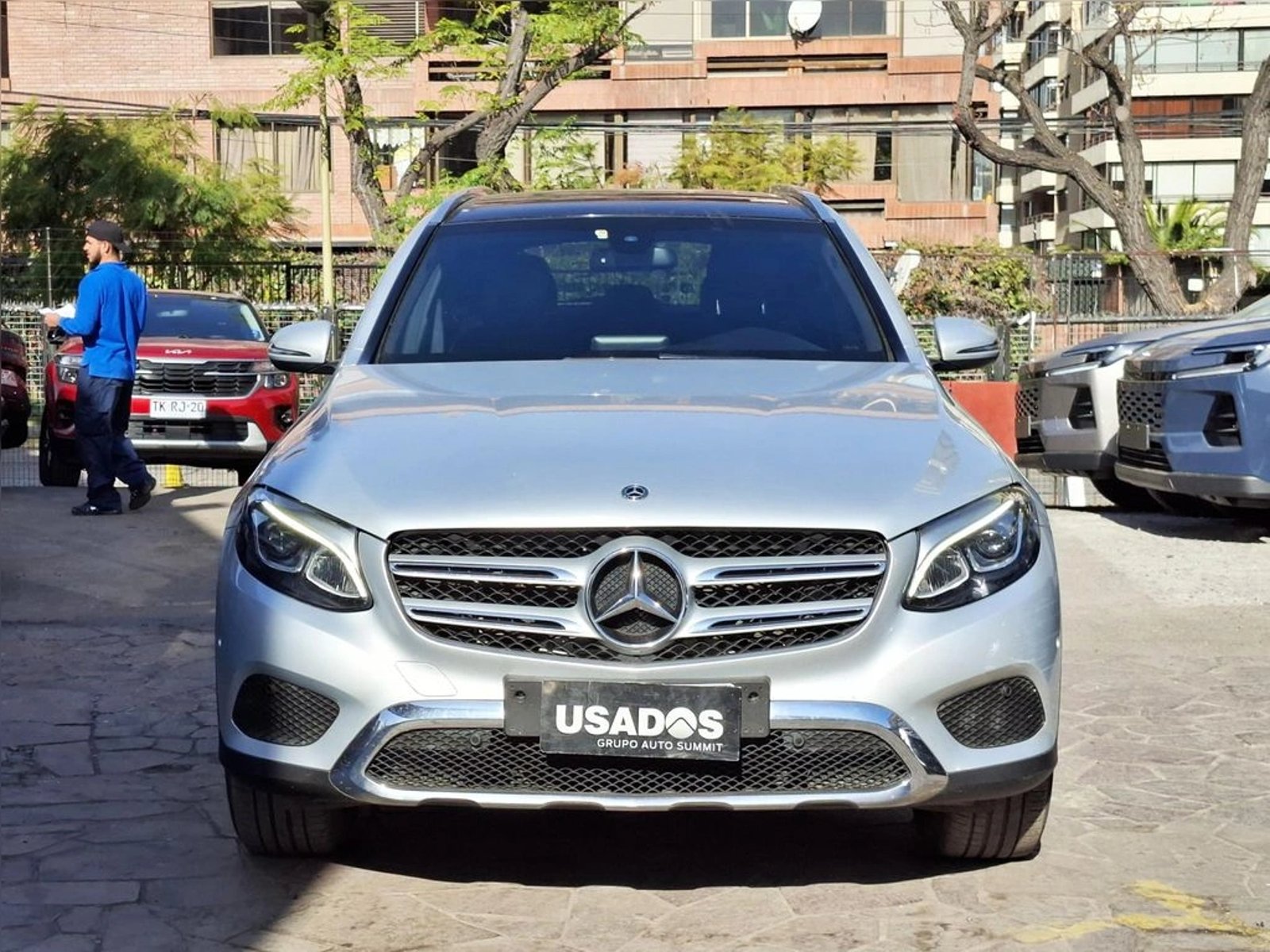 Mercedes-Benz GLC 300 AT 4X4 2020 - Imagen 3 de 20