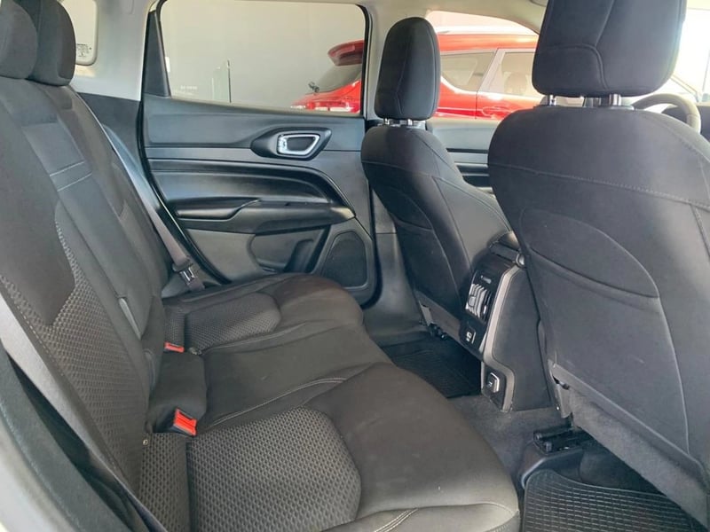 Jeep COMPASS 1.3 LIMITED AT 2022 - Imagen 8 de 10