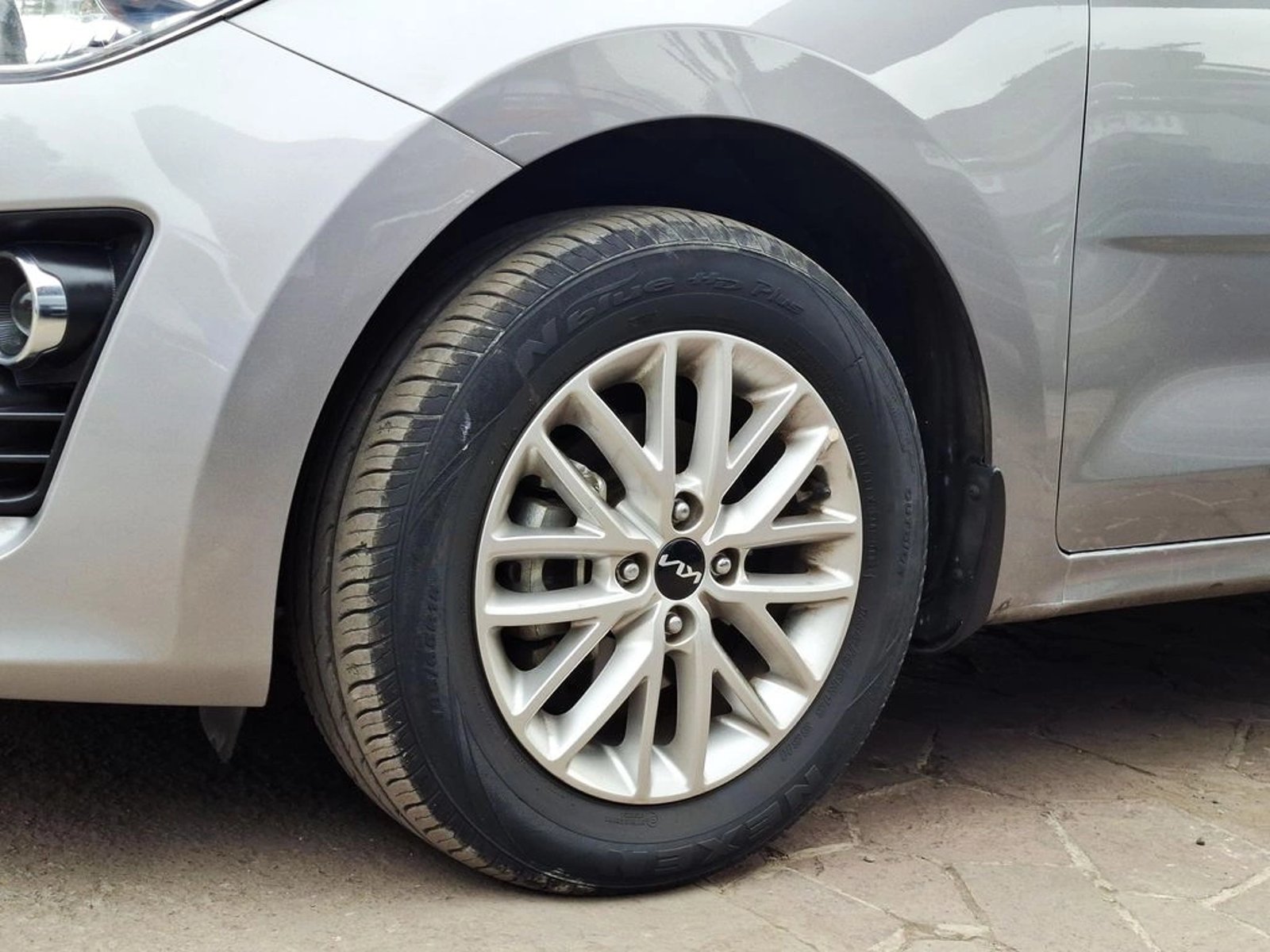 KIA RIO 5 1.4 2023 - Imagen 6 de 20
