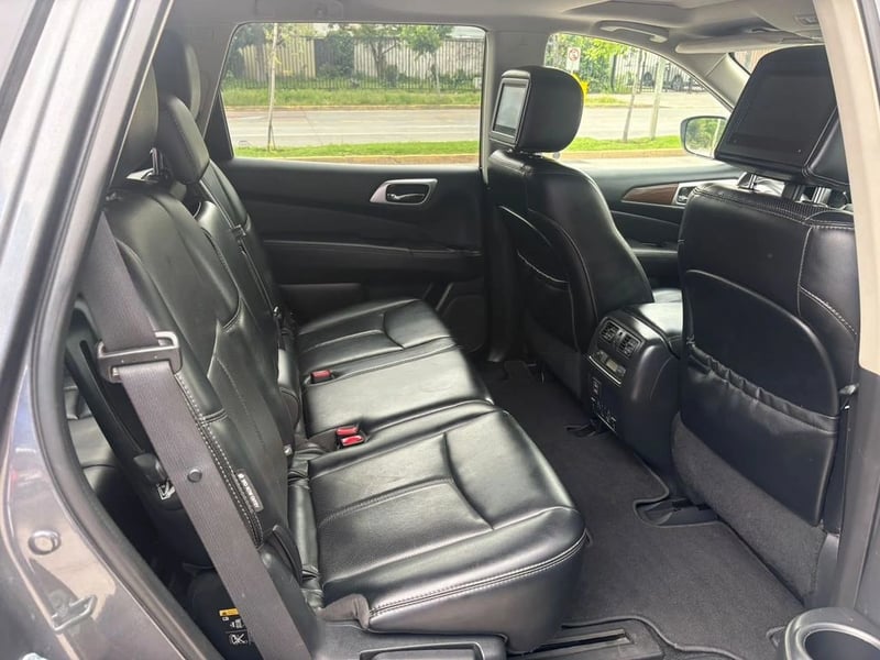 Nissan PATHFINDER 3.5 EXCLUSI CVT AT 4X4 2019 - Imagen 11 de 11