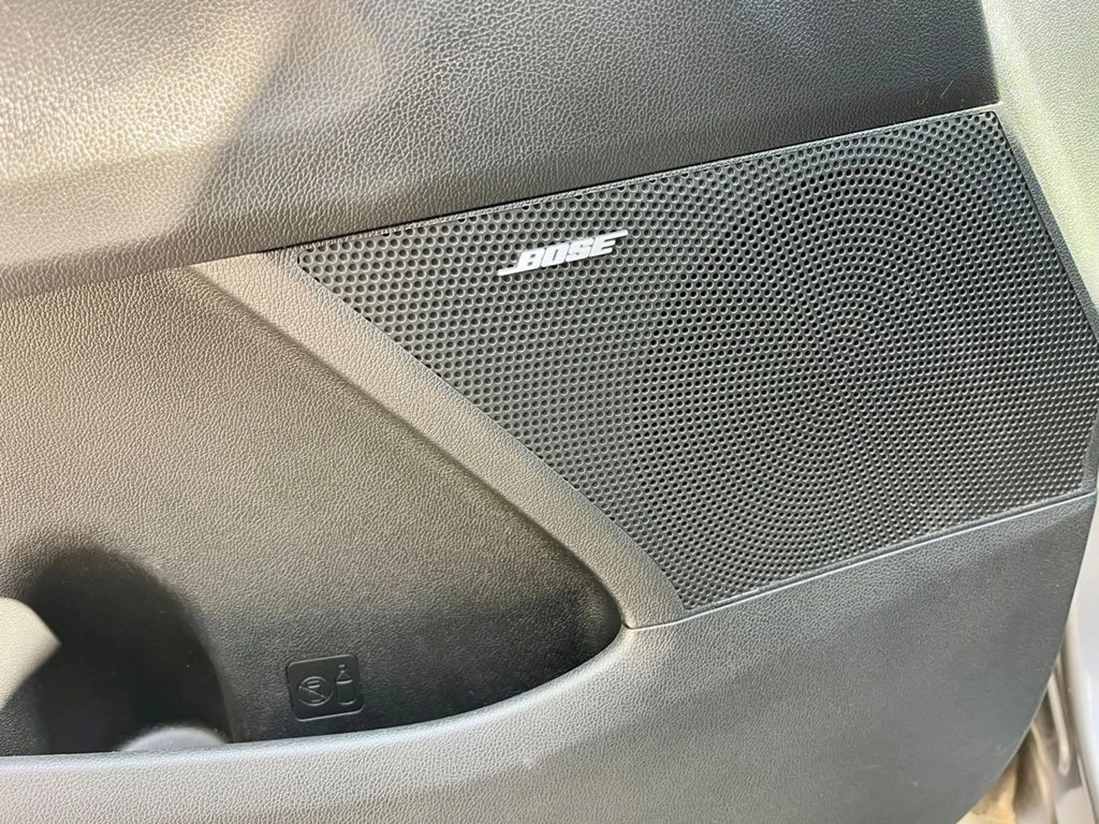 KIA SORENTO EX FULL 2023 - Imagen 12 de 15