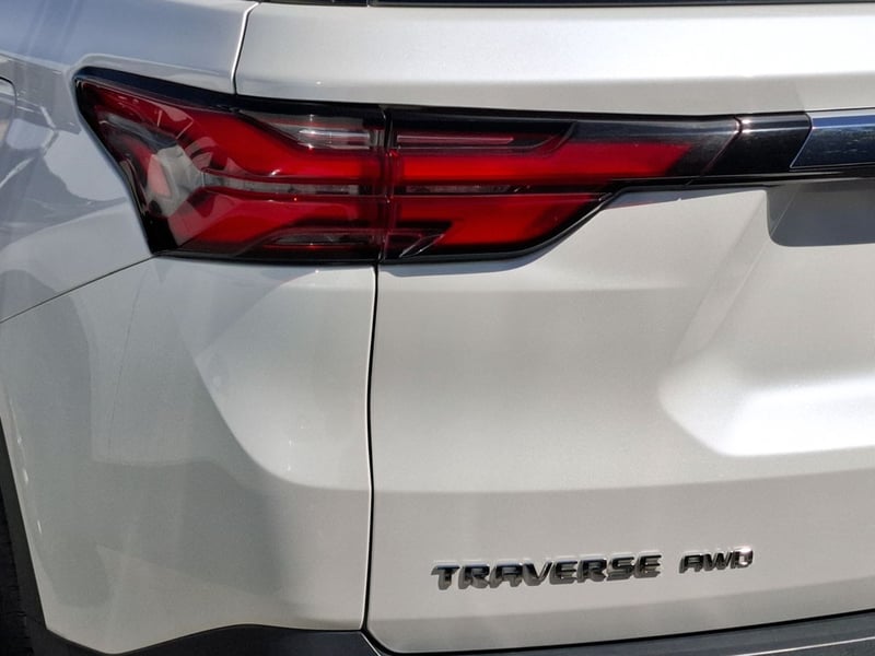 Chevrolet TRAVERSE 3.6L LT AWD AT 5P 2023 - Imagen 10 de 20