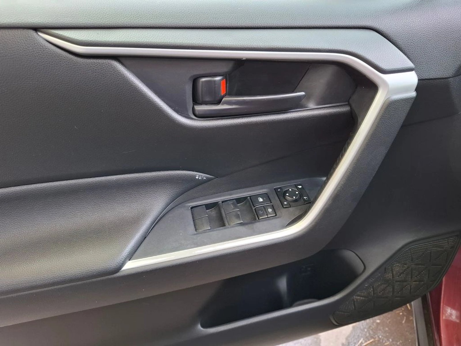 TOYOTA RAV4 2.0 LE 4X2 MT 5P 2021 - Imagen 10 de 20