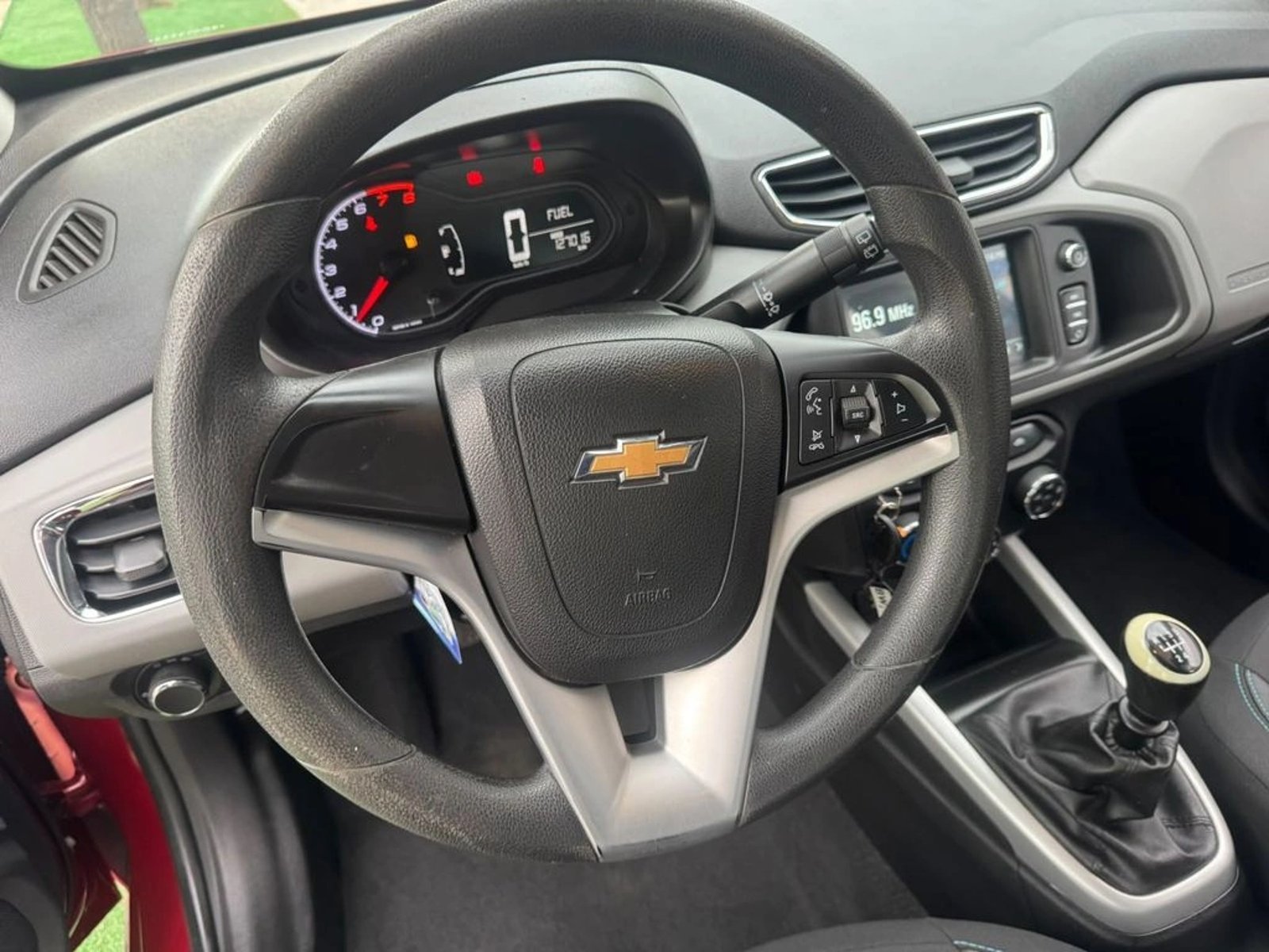 CHEVROLET ONIX 1.4 LT 4X2 HB MT 5P 2020 - Imagen 8 de 12