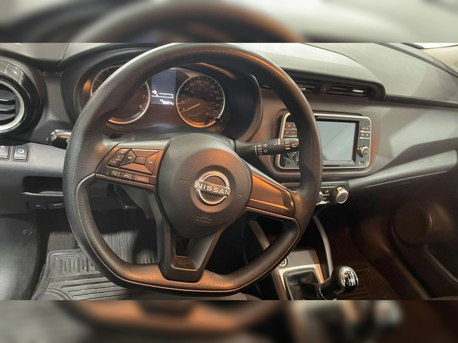NISSAN KICKS 1.6 SENSE MT 2023 - Imagen 7 de 11