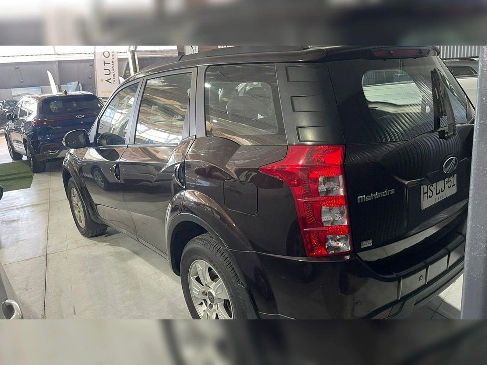MAHINDRA XUV500 2.2 CRDE DIESEL AWD EURO5 FULL MT 5P 2016 - Imagen 6 de 11