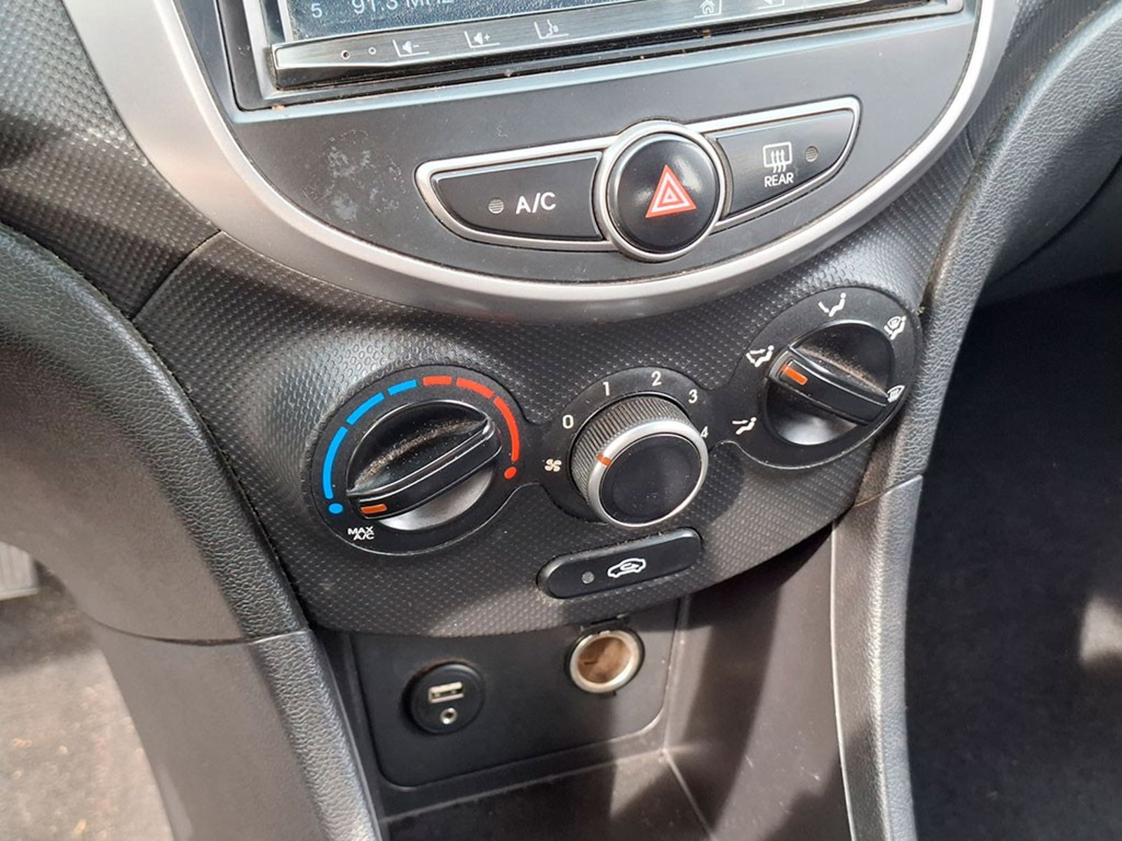 Hyundai ACCENT 1.4 RB GL 2AB AC MT 2020 - Imagen 17 de 20