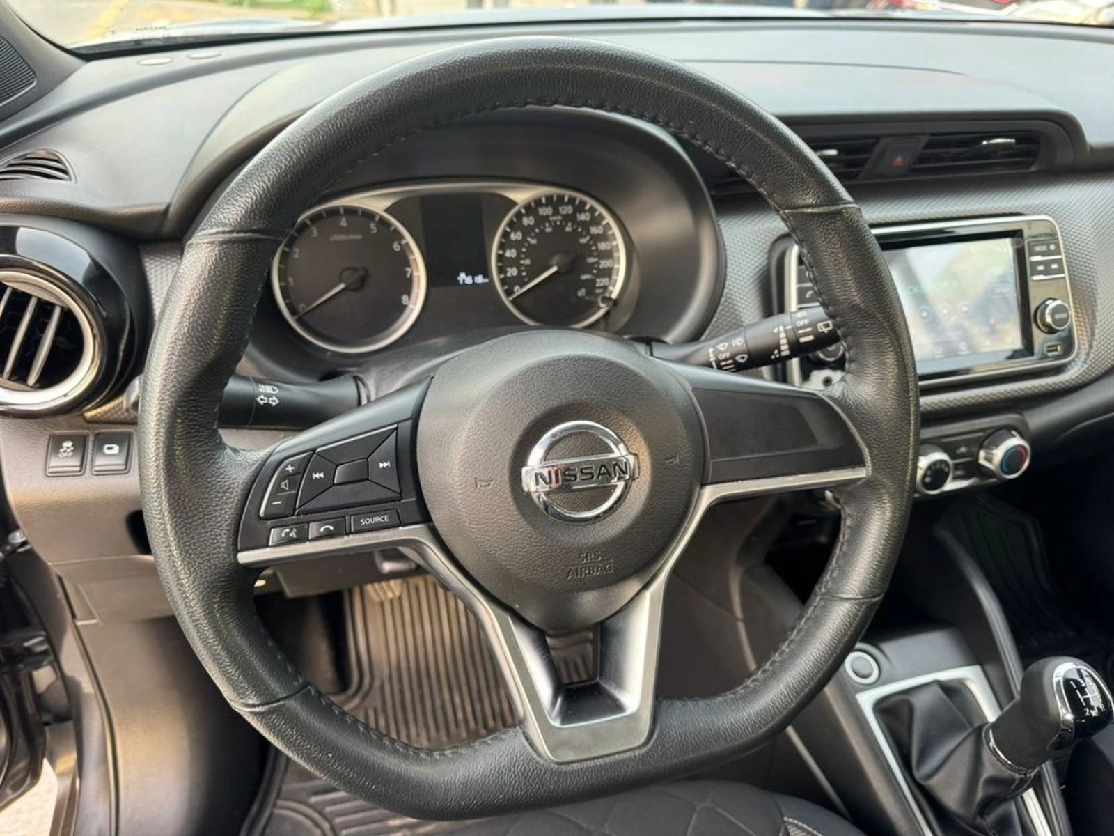 NISSAN KICKS 1.6 SENSE 4X2 MT 5P 2020 - Imagen 8 de 12