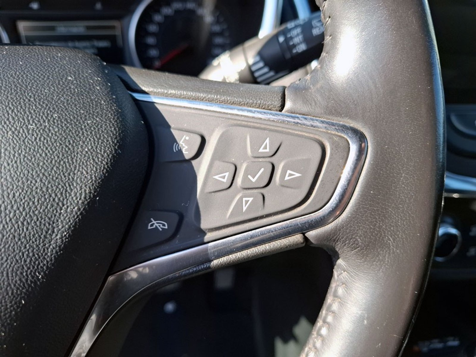 CHEVROLET EQUINOX 1.5T PREMIER 4X4 AT 5P 2021 - Imagen 17 de 20