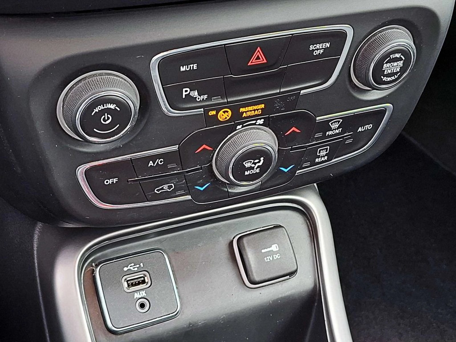 JEEP COMPASS 2.4 SPORT 4X2 AT 5P 2020 - Imagen 18 de 19