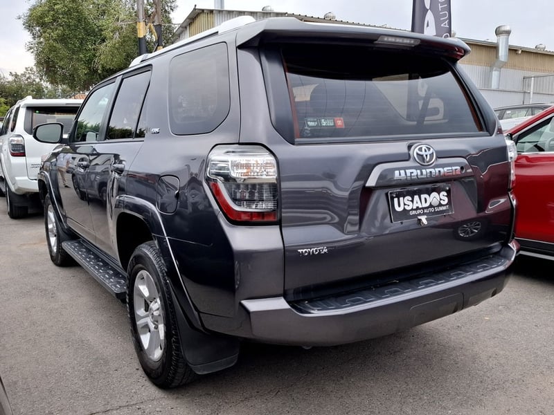 Toyota 4RUNNER SR5 4X2 4.0 AUT 2021 - Imagen 8 de 19