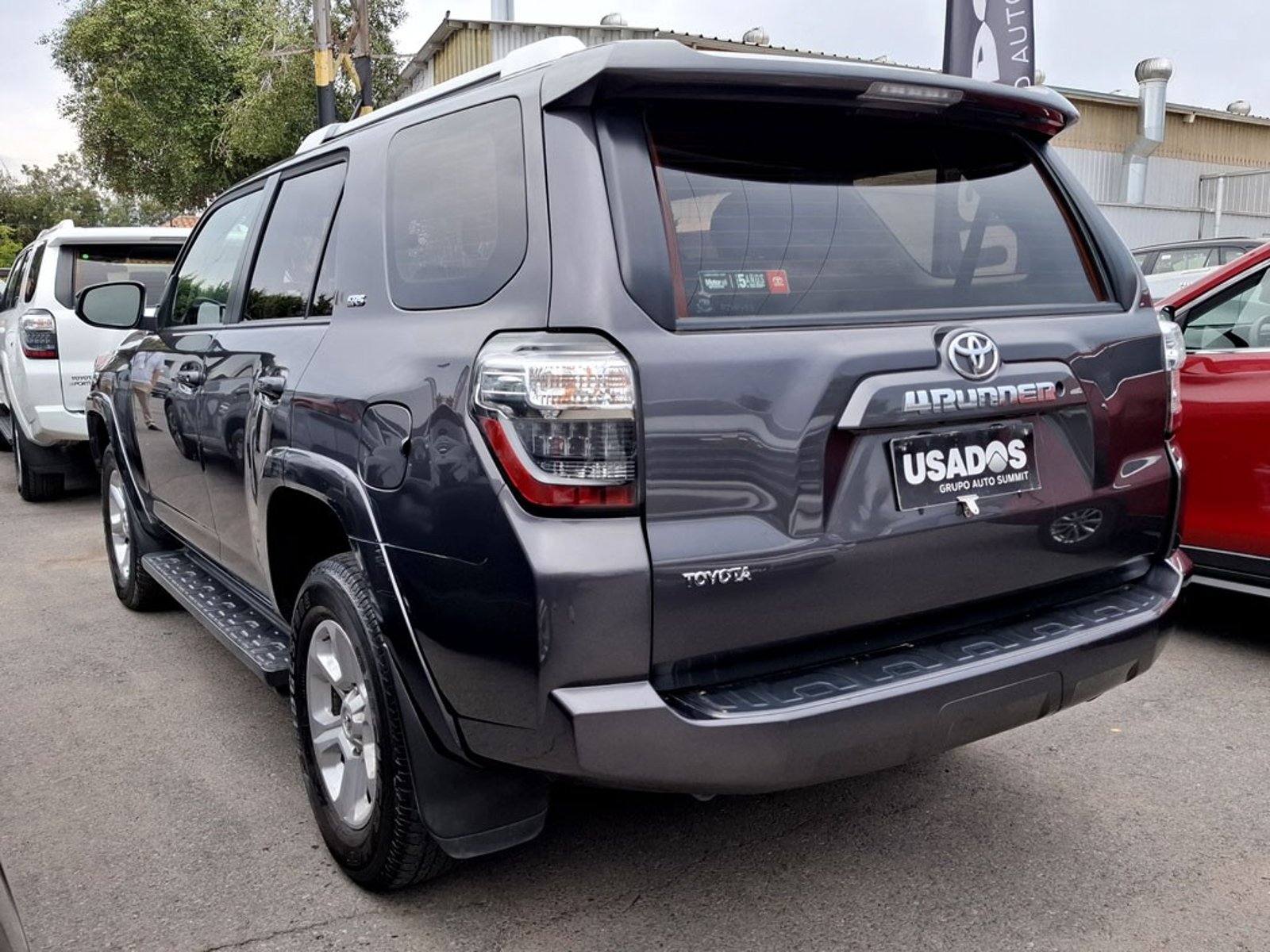 TOYOTA 4RUNNER SR5 4.0 AUT 2021 - Imagen 8 de 20