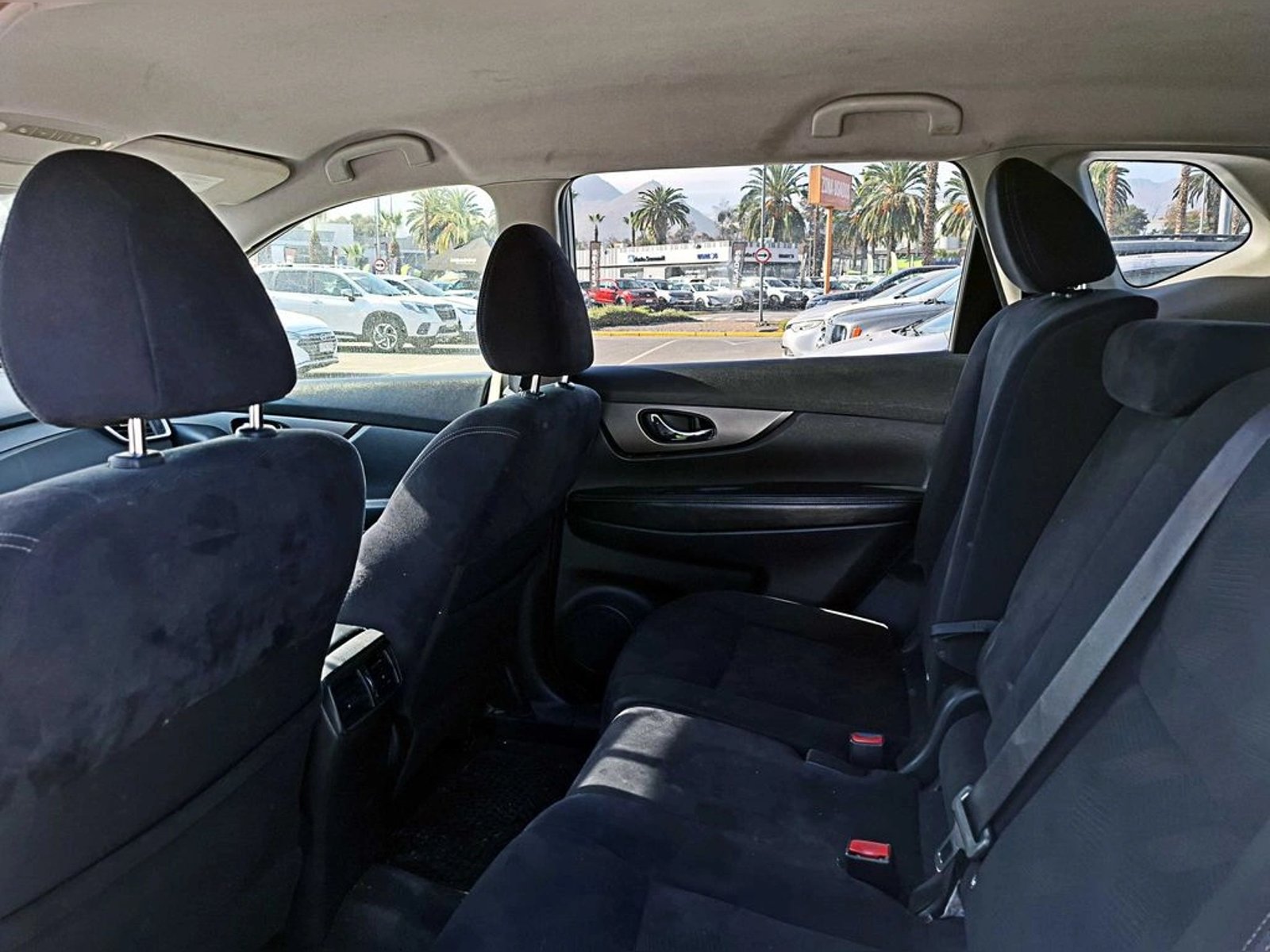 Nissan X-TRAIL 2.5 SENSE 4X2 CVT AT 5P 2016 - Imagen 10 de 16