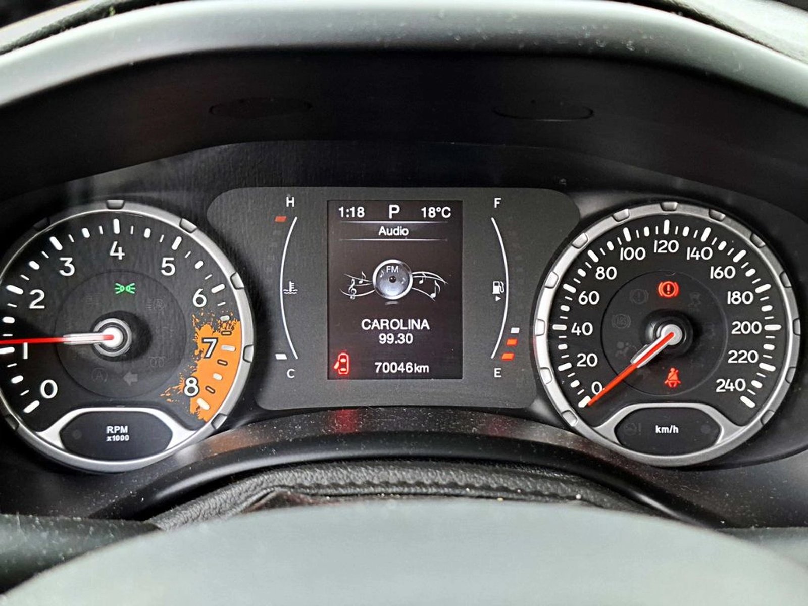 Jeep RENEGADE SPORT 1.8 LX AT 2018 - Imagen 4 de 4