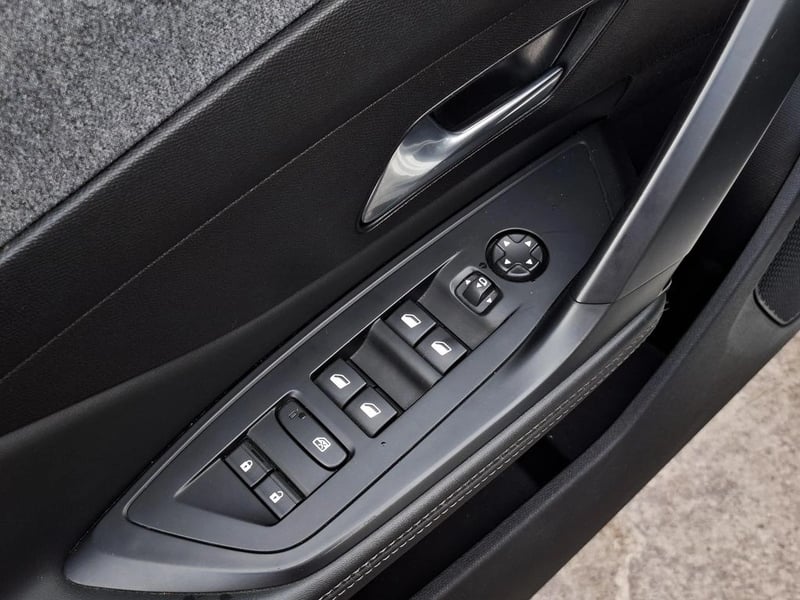 Peugeot 308 1.5 2023 - Imagen 11 de 20