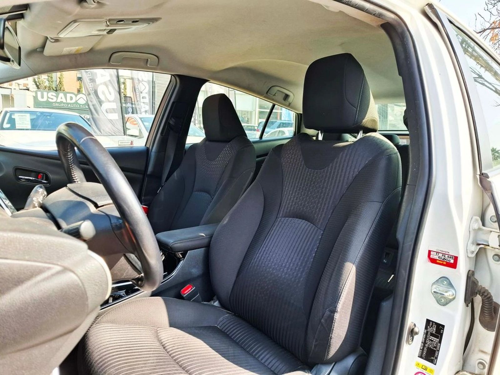 Toyota PRIUS 1.5 HIBRIDO AUT 2018 - Imagen 16 de 20