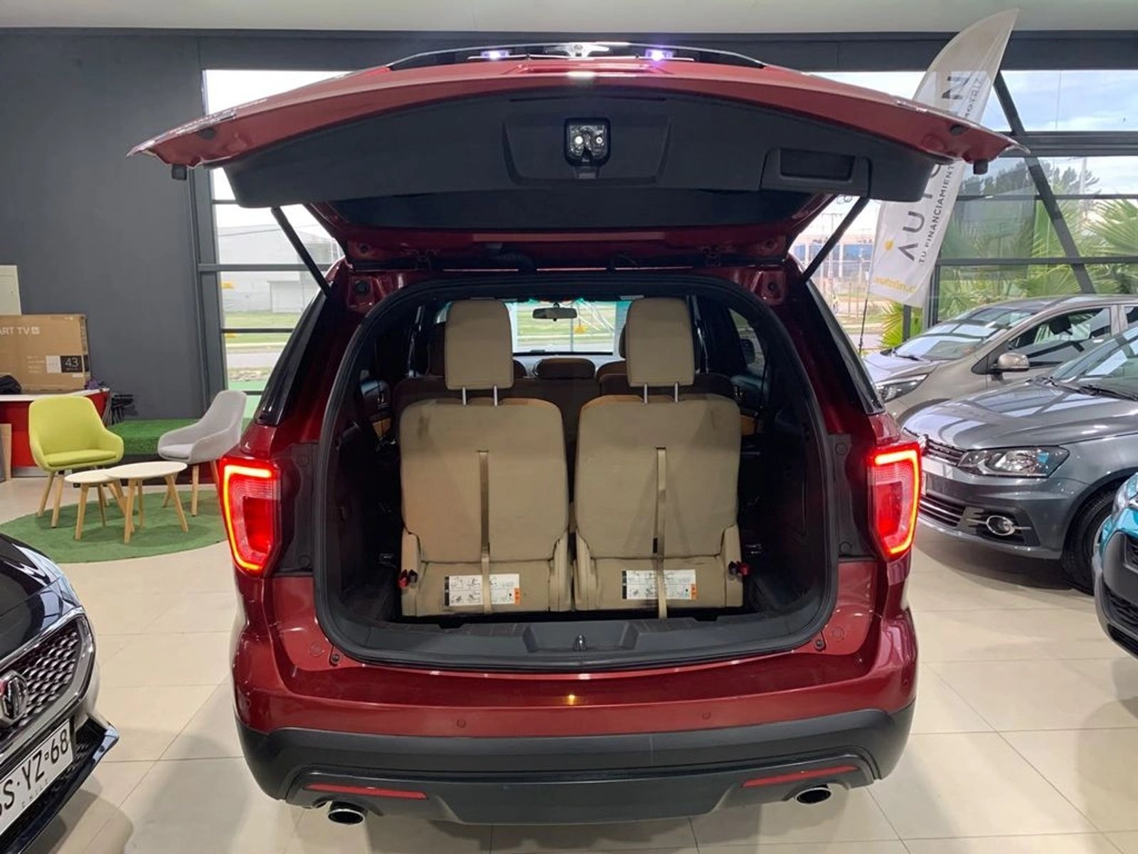 Ford EXPLORER 2.3 ECOBOOST 4X2 AT 5P 2017 - Imagen 7 de 11