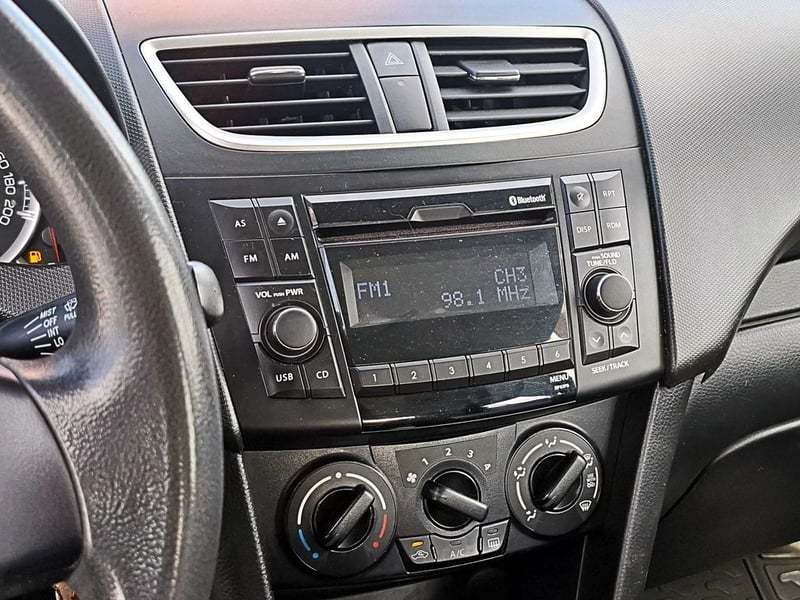 Suzuki SWIFT 1.2 GL 4X2 AC AT 5P 2017 - Imagen 14 de 15