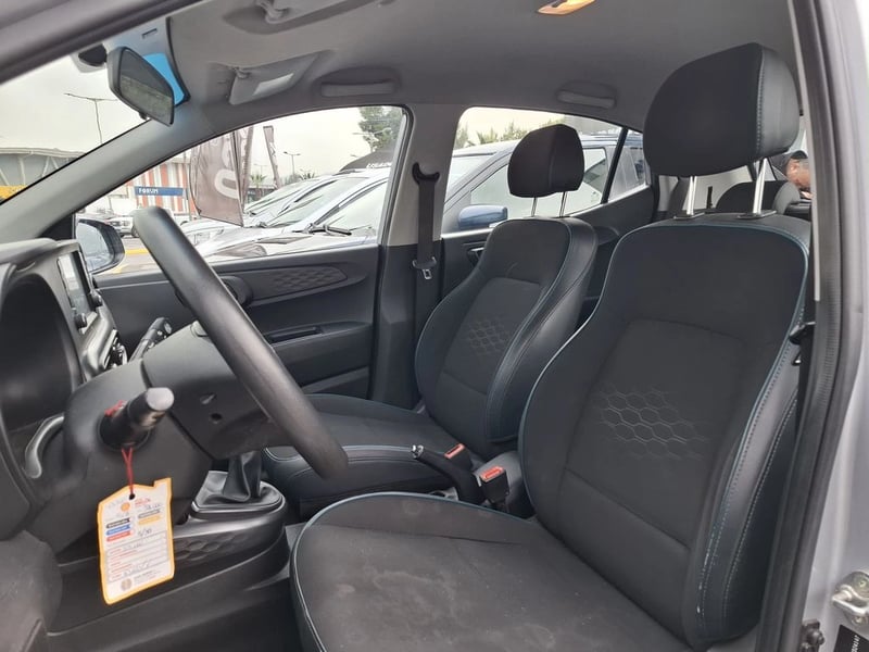Hyundai GRAND I10 PLUS MT 1.2 2023 - Imagen 10 de 17