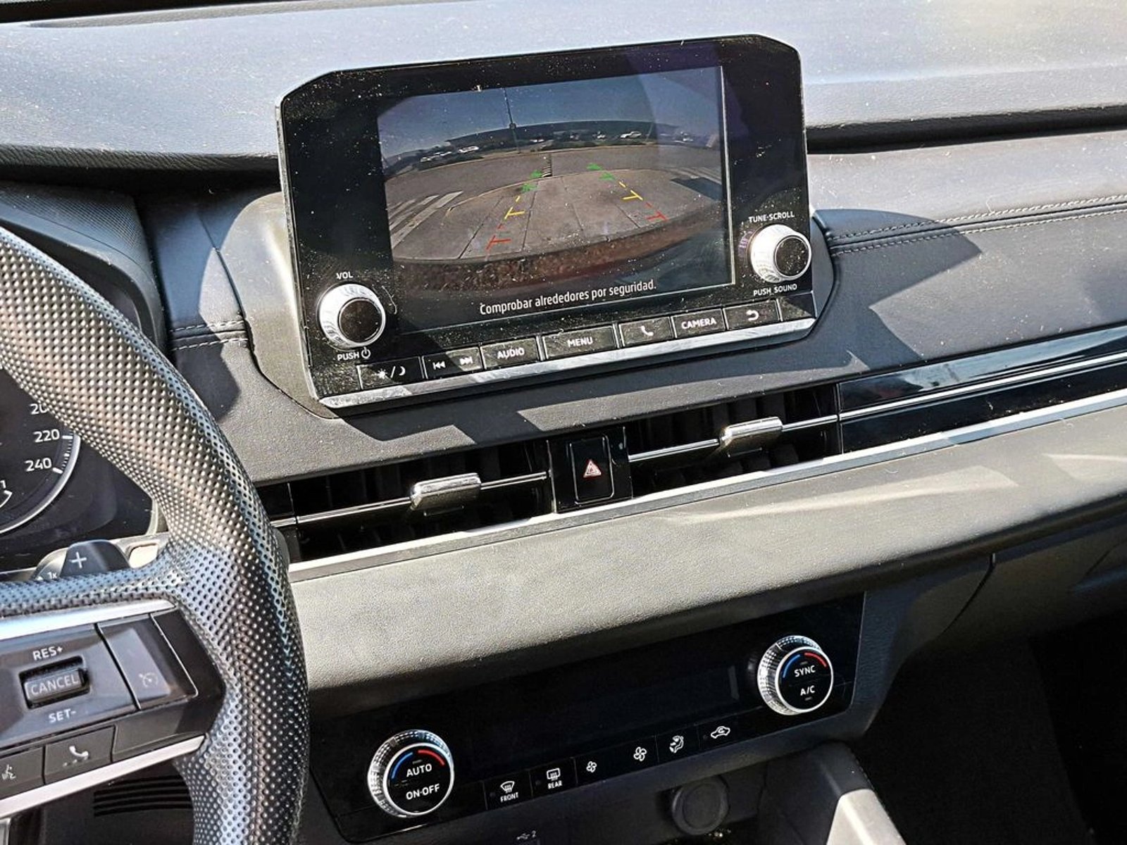 Mitsubishi OUTLANDER 2.5 GL 4X2 AT 5P 2023 - Imagen 13 de 14
