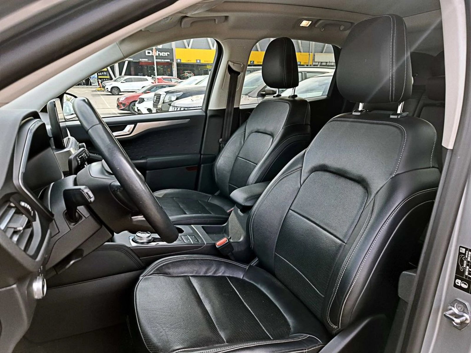 FORD ESCAPE TITANIUM AWD 2.0 SE AT 5P 2021 - Imagen 12 de 20