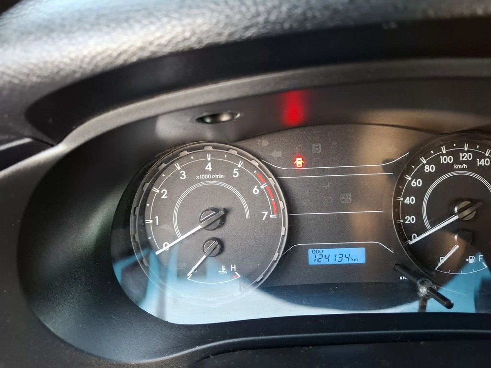 TOYOTA HILUX 2.7 DX MT 4x2 2021 - Imagen 17 de 20