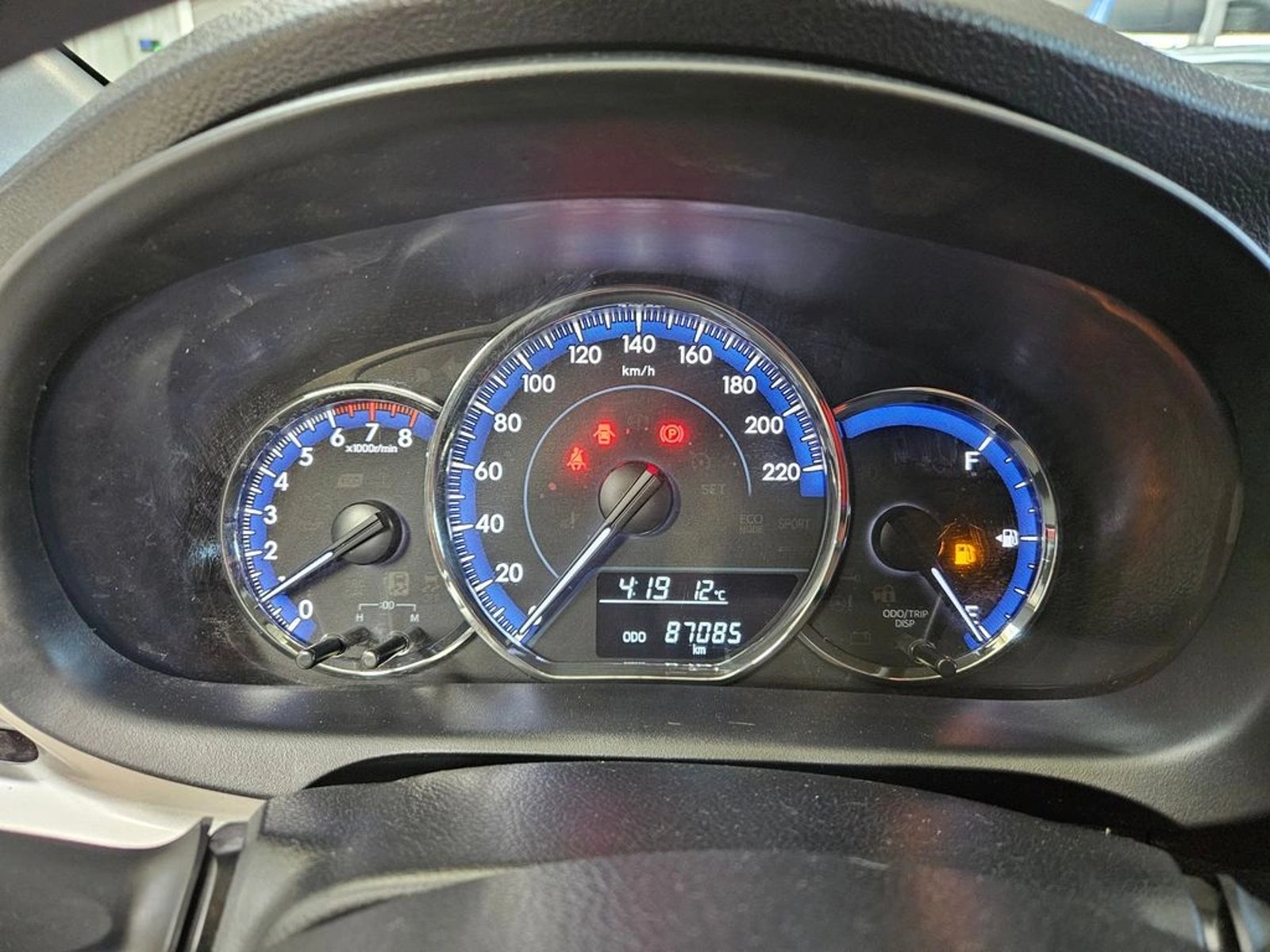 Toyota YARIS 1.5 SPORT MT 2020 - Imagen 13 de 19