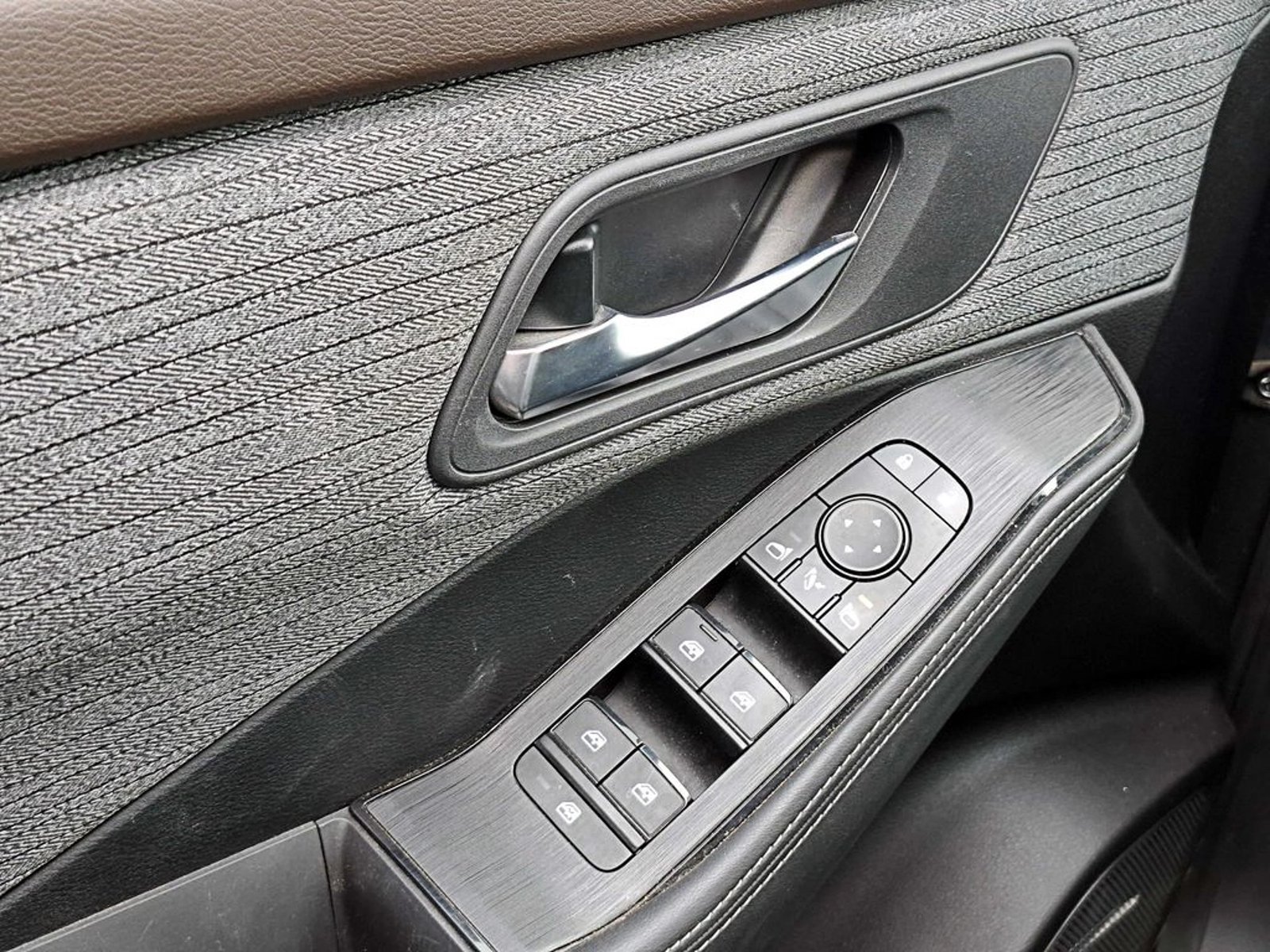 Nissan X-TRAIL 2.5 SENSE CVT AT 5P 2023 - Imagen 8 de 16