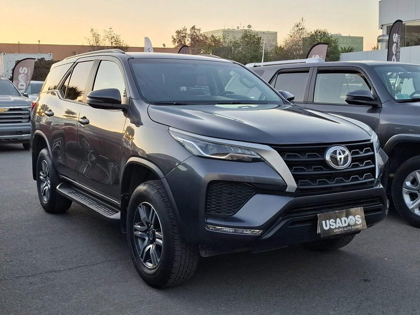 Toyota FORTUNER 2.8 SR5 TDI DIESEL 4X4 AT 5P 2022 - Foto 4 de 20