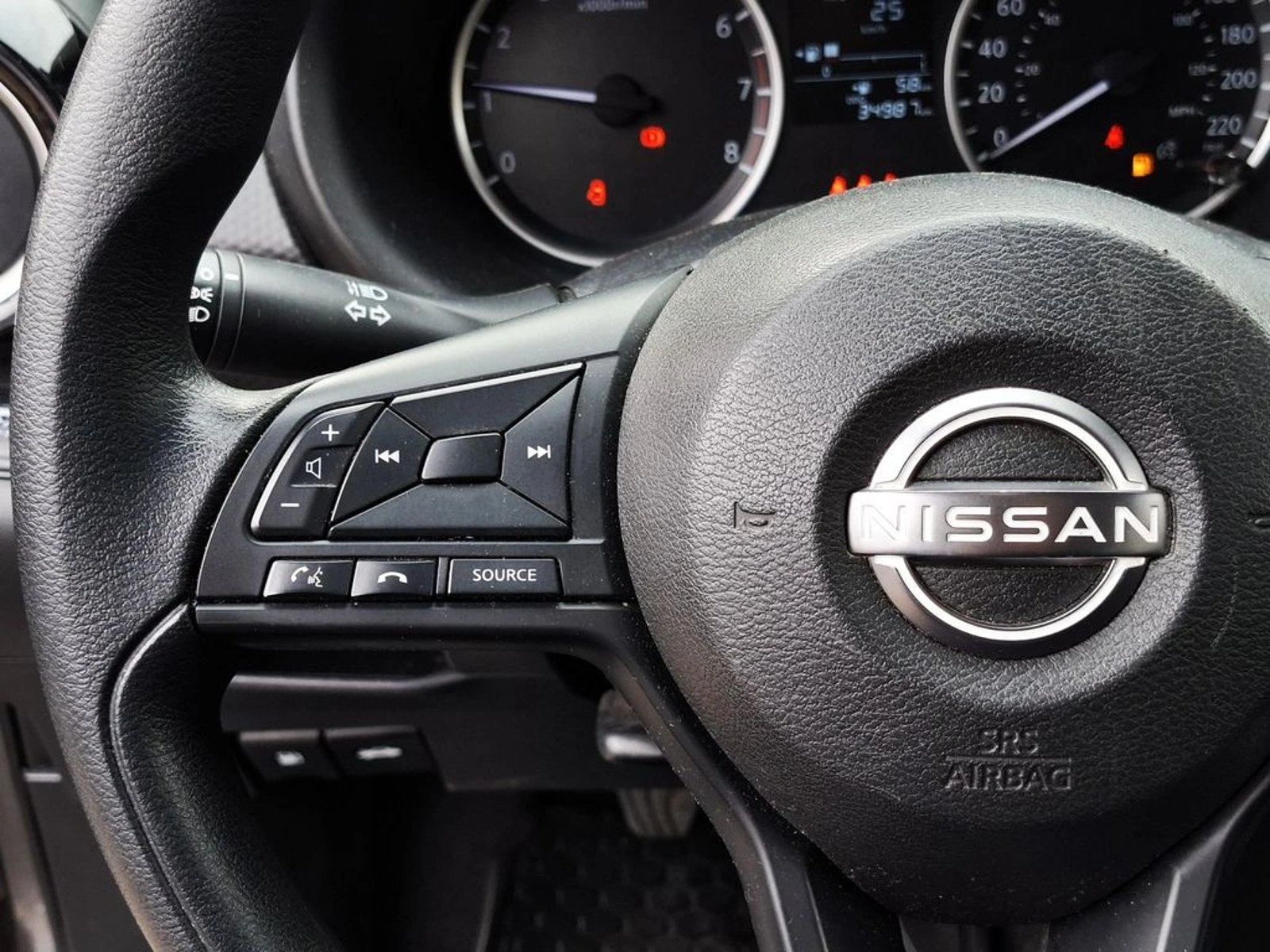 Nissan KICKS 1.6 2023 - Imagen 19 de 20