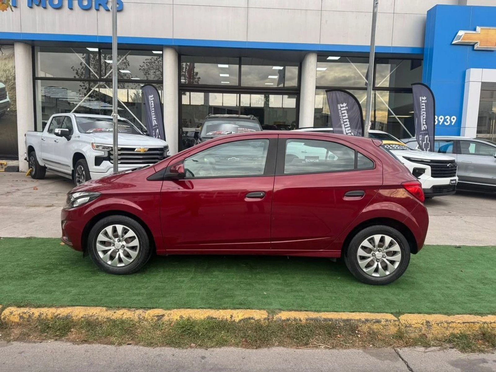 Chevrolet ONIX 1.4 LT 4X2 HB MT 5P 2020 - Foto 2 de 12