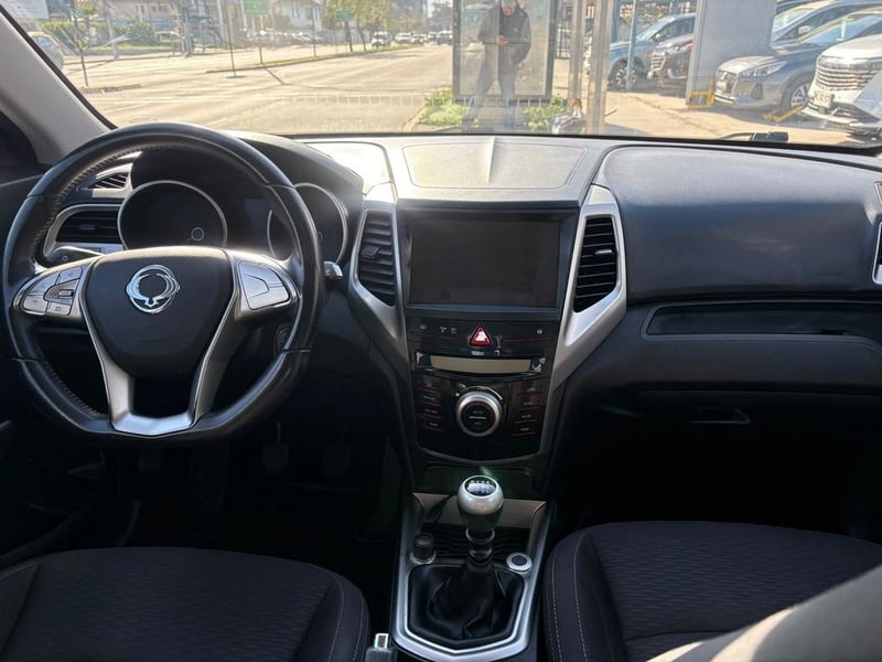 SsangYong TIVOLI 1.6 2018 - Imagen 5 de 9