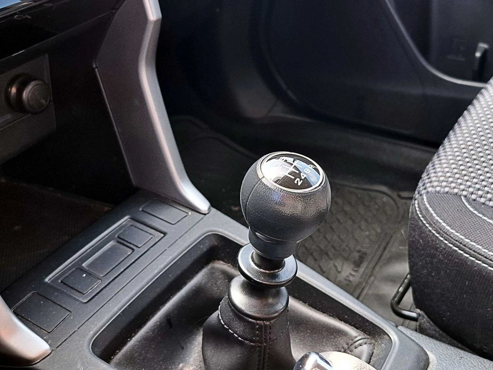 Subaru FORESTER XS 2.0 MT 4X4 2016 - Imagen 17 de 17