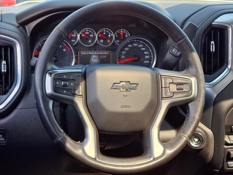 Chevrolet SILVERADO 5.3 CC LT TRAILBOSS Z71 AT 4X4 2021 - Imagen 13 de 18